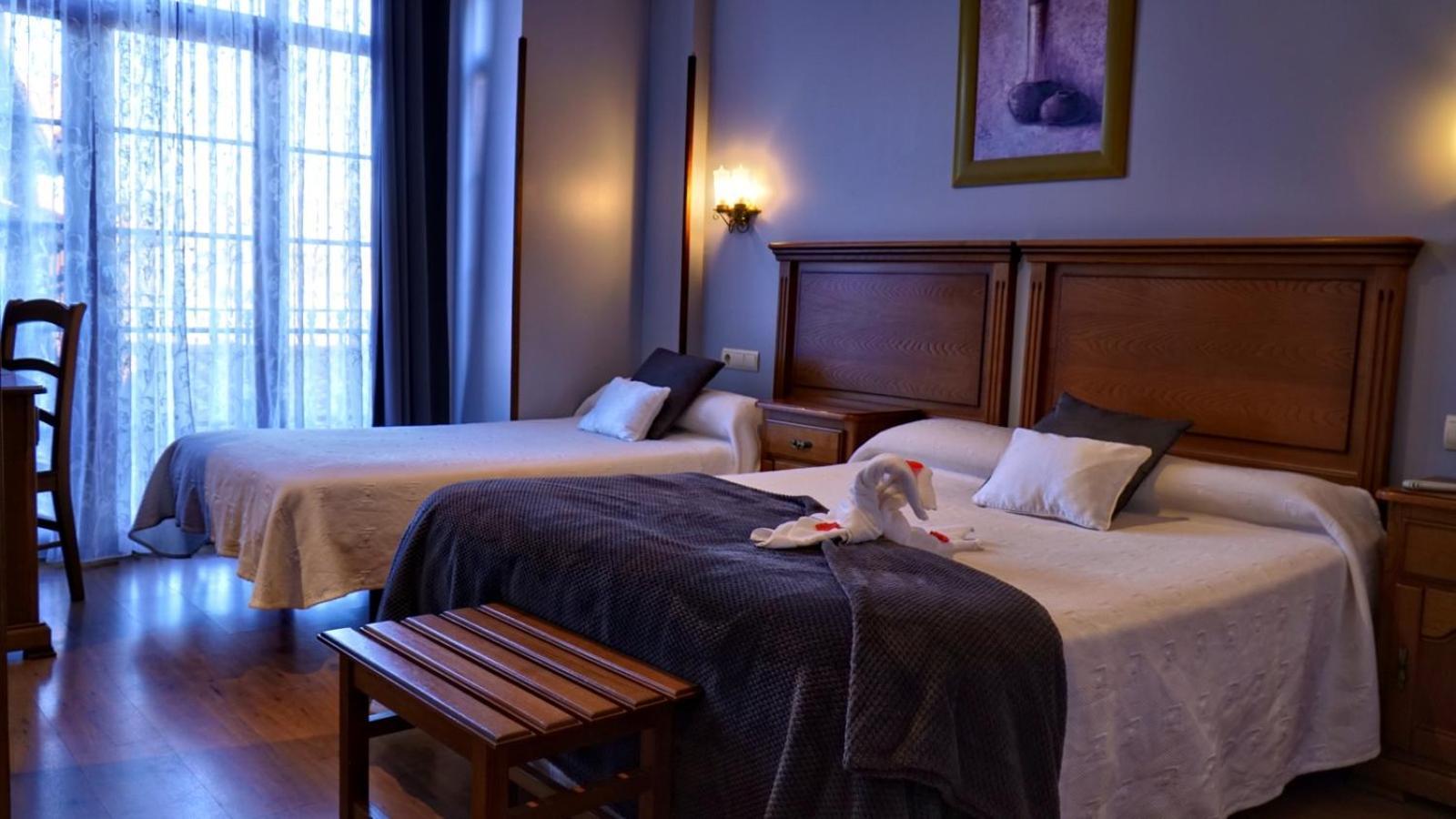 Hotel Marfrei Hinojedo Luaran gambar