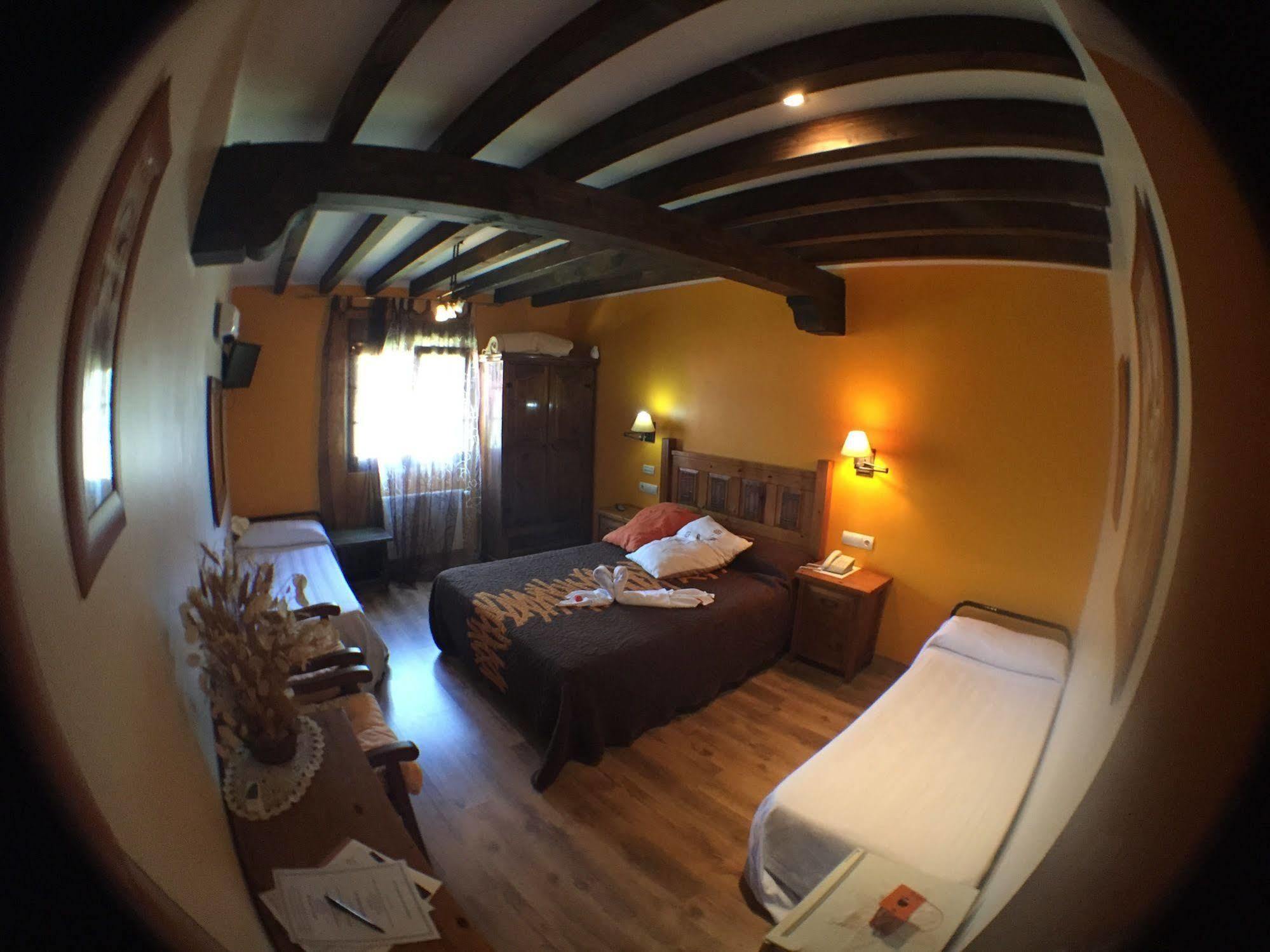 Hotel Marfrei Hinojedo Luaran gambar