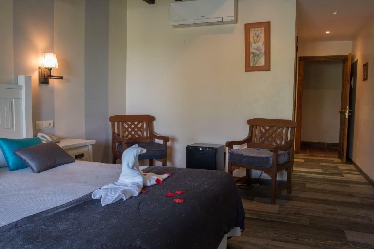 Hotel Marfrei Hinojedo Luaran gambar